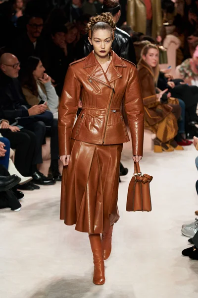 Look 22